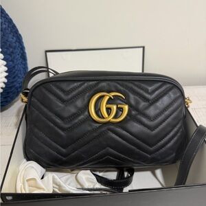Black Gucci Leather crossbody bag